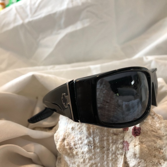 14 Pairs of NEW Sunglasses main image 8